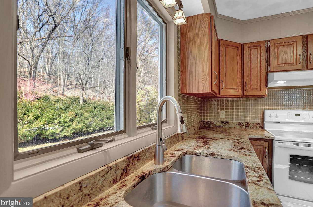 535 Sandy Hollow Rd, Paradise Park PA  17068-9207 exterior