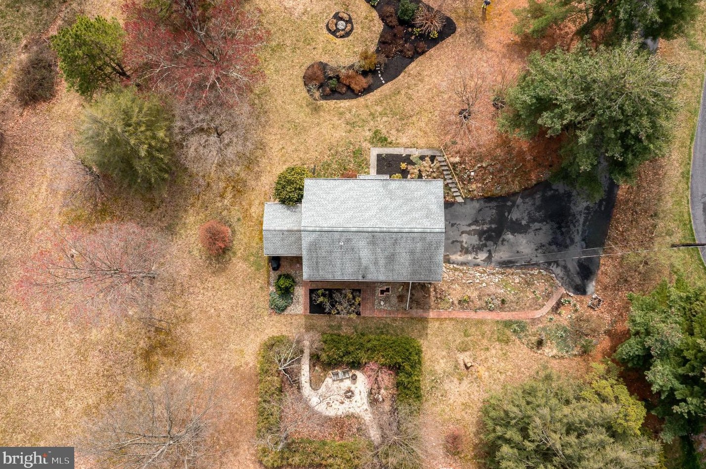 535 Sandy Hollow Rd, Paradise Park PA  17068-9207 exterior