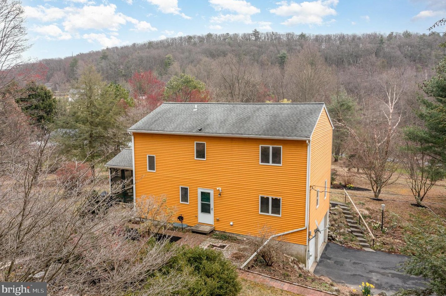535 Sandy Hollow Rd, Paradise Park PA  17068-9207 exterior