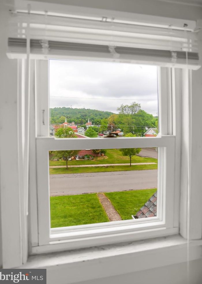 101 Barnett St, Paradise Park PA 17068-9641 exterior