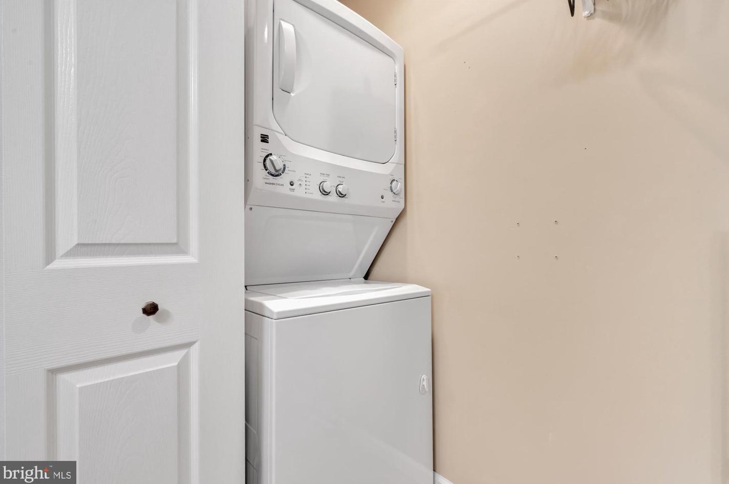 2620 Wynonah Dr, Brommerstown PA  exterior