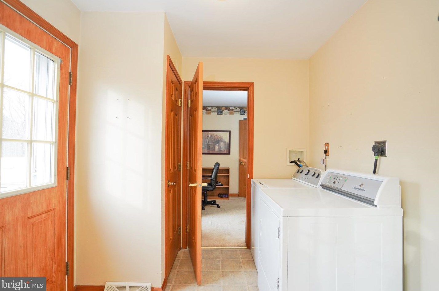 250 Whitetail Crossing Rd, Hometown PA  18252-5433 exterior