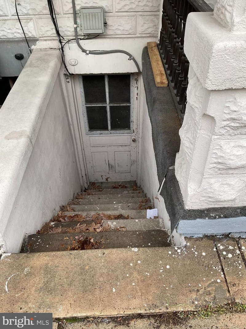 449 Arlington St, Hometown PA  18252-2103 exterior