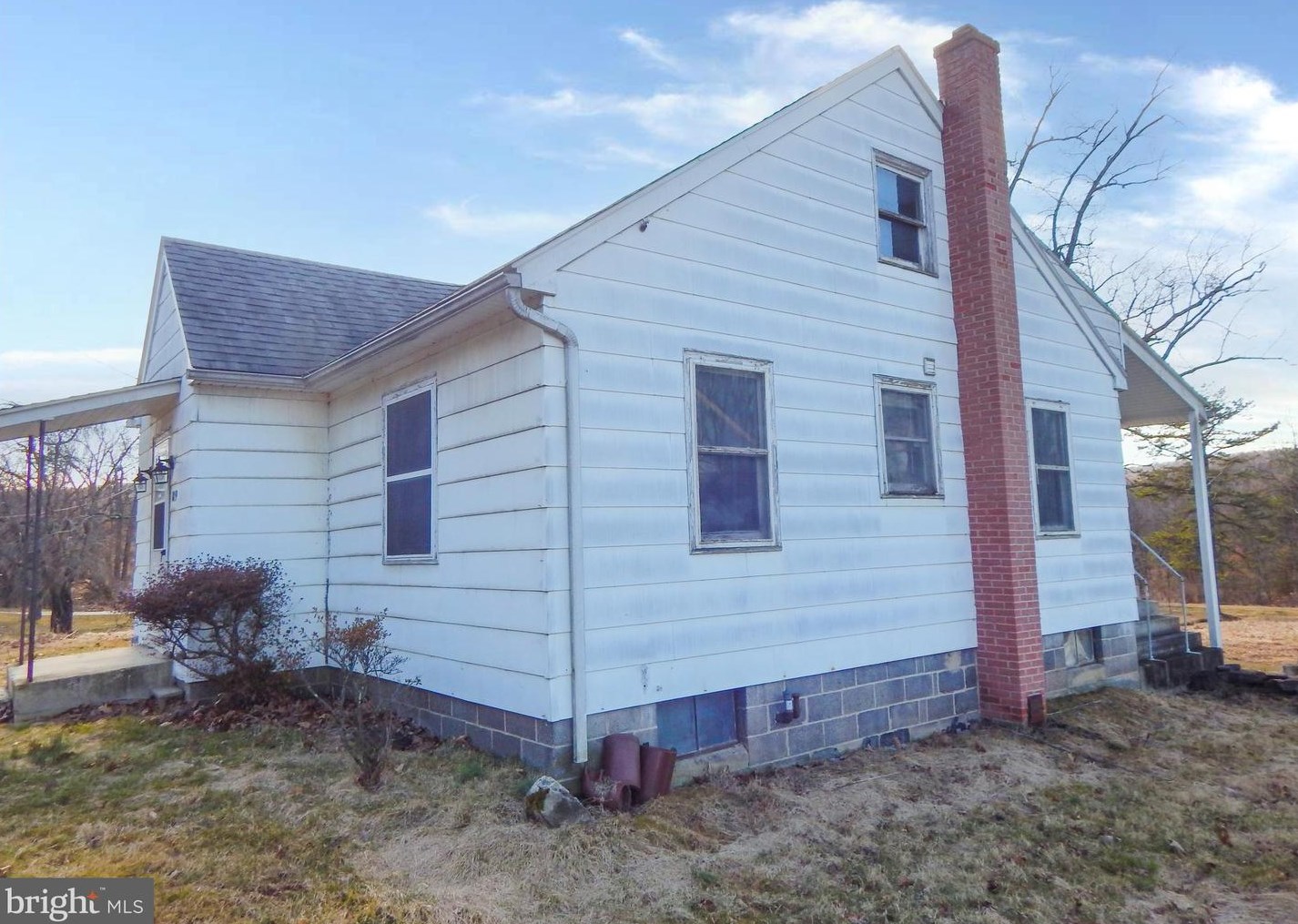 1059 Clamtown Rd, Hometown PA  18252-5459 exterior