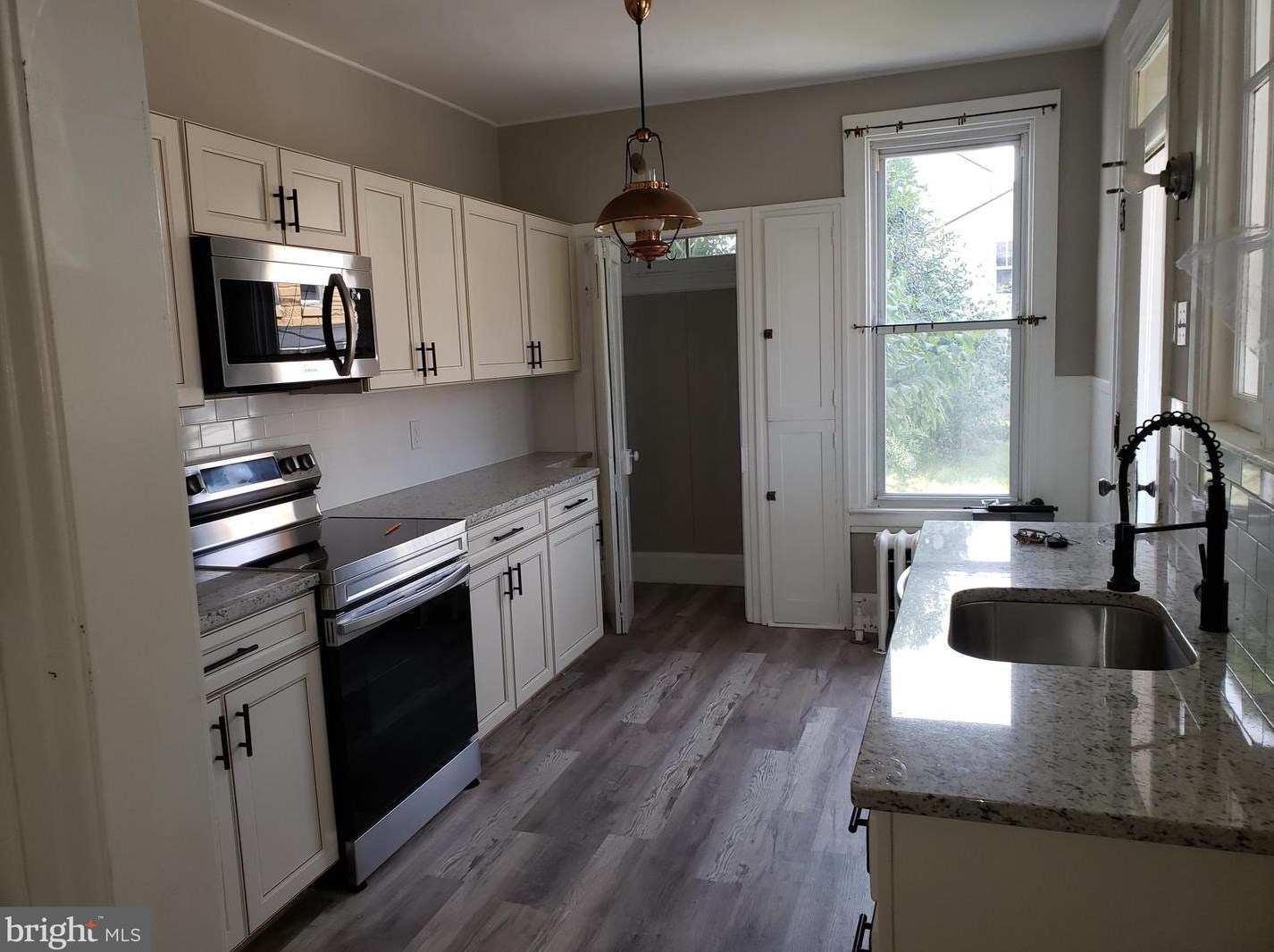 20 Hunter St, Hometown PA  18252-1936 exterior
