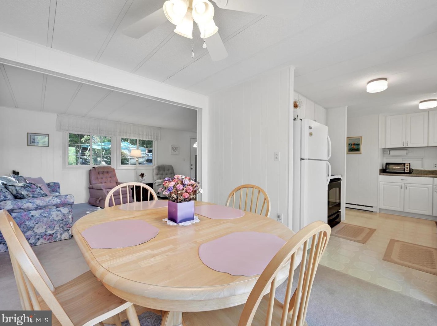 2211 Wynonah Dr, Brommerstown PA  exterior