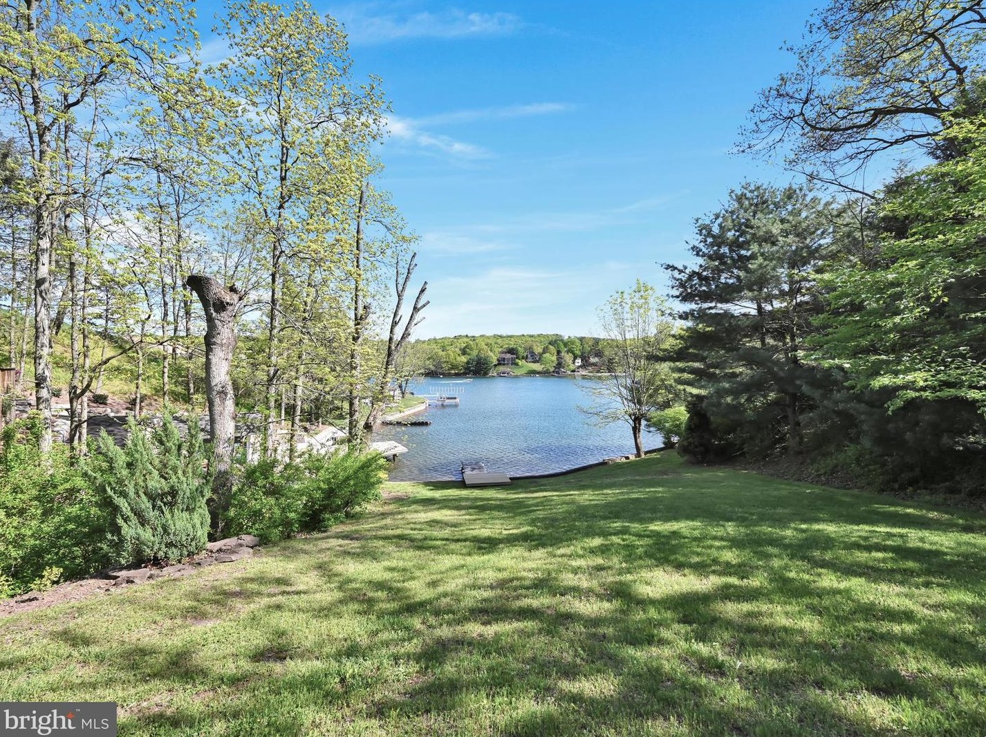 2211 Wynonah Dr, Brommerstown PA  exterior