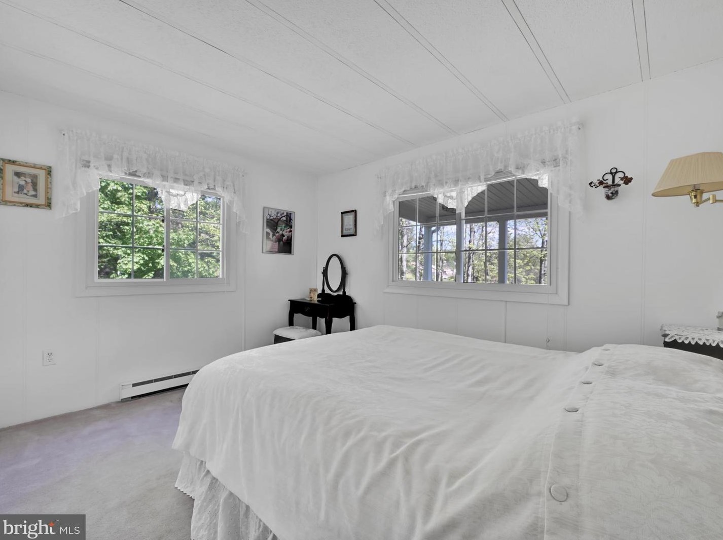 2211 Wynonah Dr, Brommerstown PA  exterior