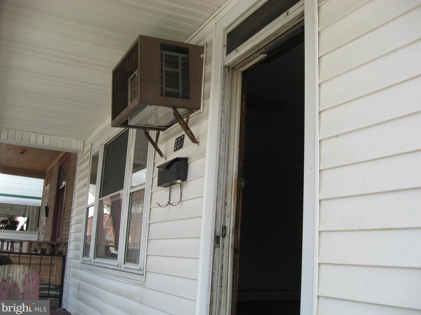 237 Nicholas St, Arnots Addition PA  17970-1346 exterior