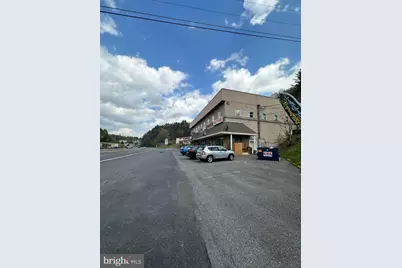 450 N Claude A Lord Boulevard #7, Pottsville, PA 17901 - Photo 1