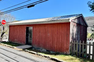 107 W Centre St, Ashland, PA 17921 - Photo 27