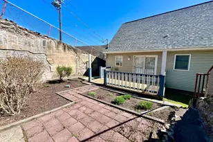 107 W Centre St, Ashland, PA 17921 - Photo 31