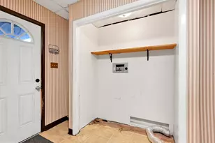 129 W Mahanoy St, Mahanoy City, PA 17948 - Photo 17