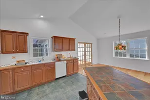 686 Wynonah Dr, Auburn, PA 17922 - Photo 15