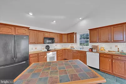 686 Wynonah Drive, Auburn, PA 17922 - Photo 13