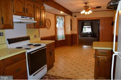 1344 W Norwegian Street, Pottsville, PA 17901 - Photo 7