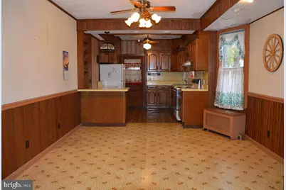 1344 W Norwegian Street, Pottsville, PA 17901 - Photo 5