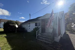 246 N Bell St, Frackville, PA 17931 - Photo 1