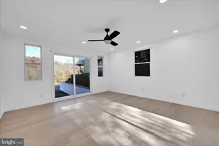 36 W Bacon St, Pottsville, PA 17901 - Photo 17