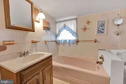 10 E Grand Avenue, Tower City, PA 17980 - Photo 23