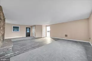 145 N Wylam St, Frackville, PA 17931 - Photo 9