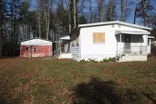 8 Queen Ave, Orwigsburg, PA 17961 - Photo 3