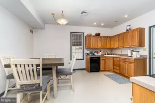 18 E Sunbury St, Minersville, PA 17954 - Photo 29