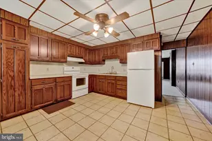 341 S Broad Mountain Ave, Frackville, PA 17931 - Photo 7