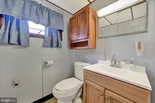 341 S Broad Mountain Ave, Frackville, PA 17931 - Photo 11