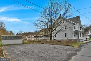 16 Canal St, Pine Grove, PA 17963 - Photo 5