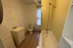 563 S Centre St, Pottsville, PA 17901 - Photo 9