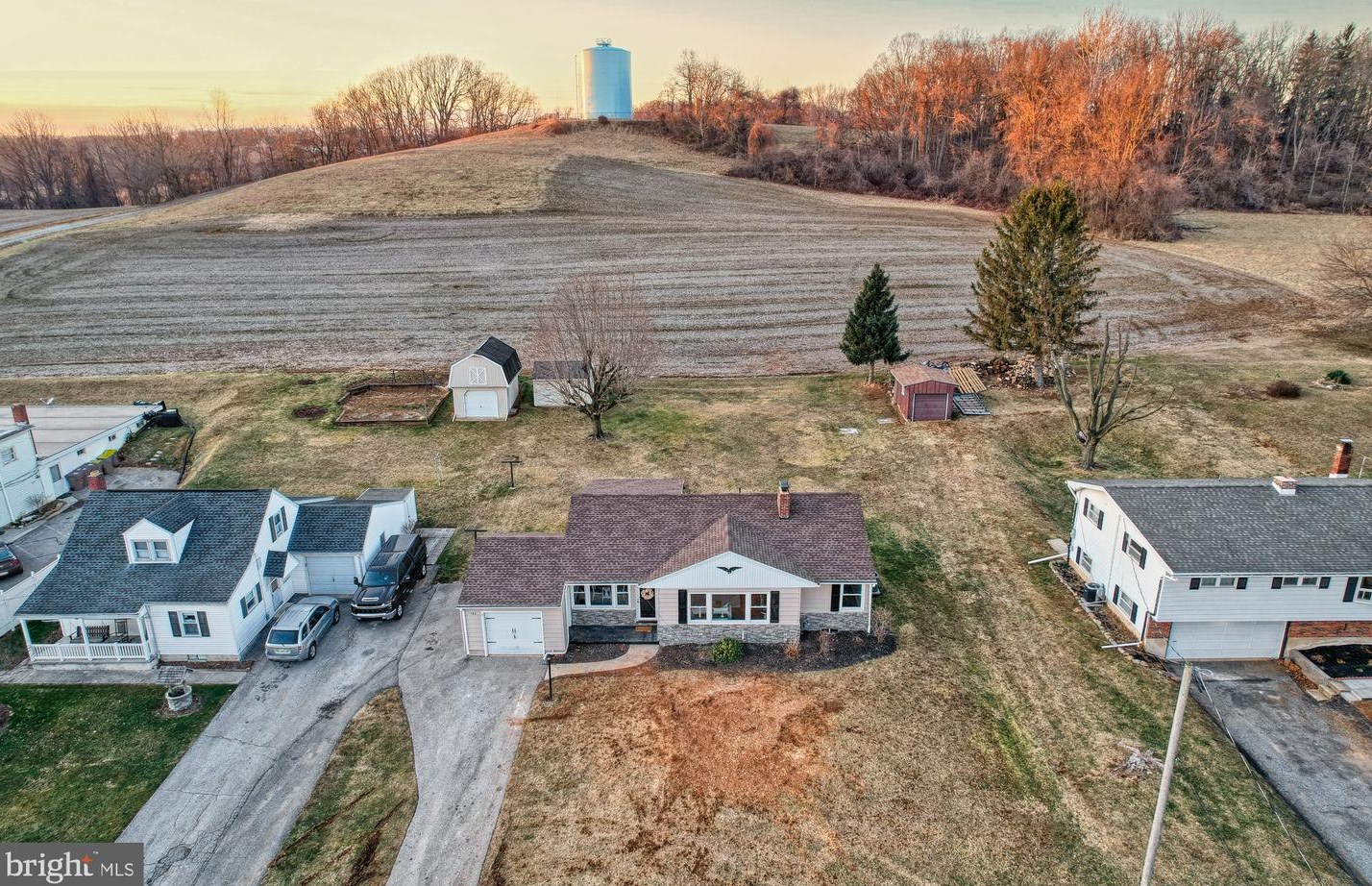 185 Hanover St, Spring Grove PA  17362-1103 exterior