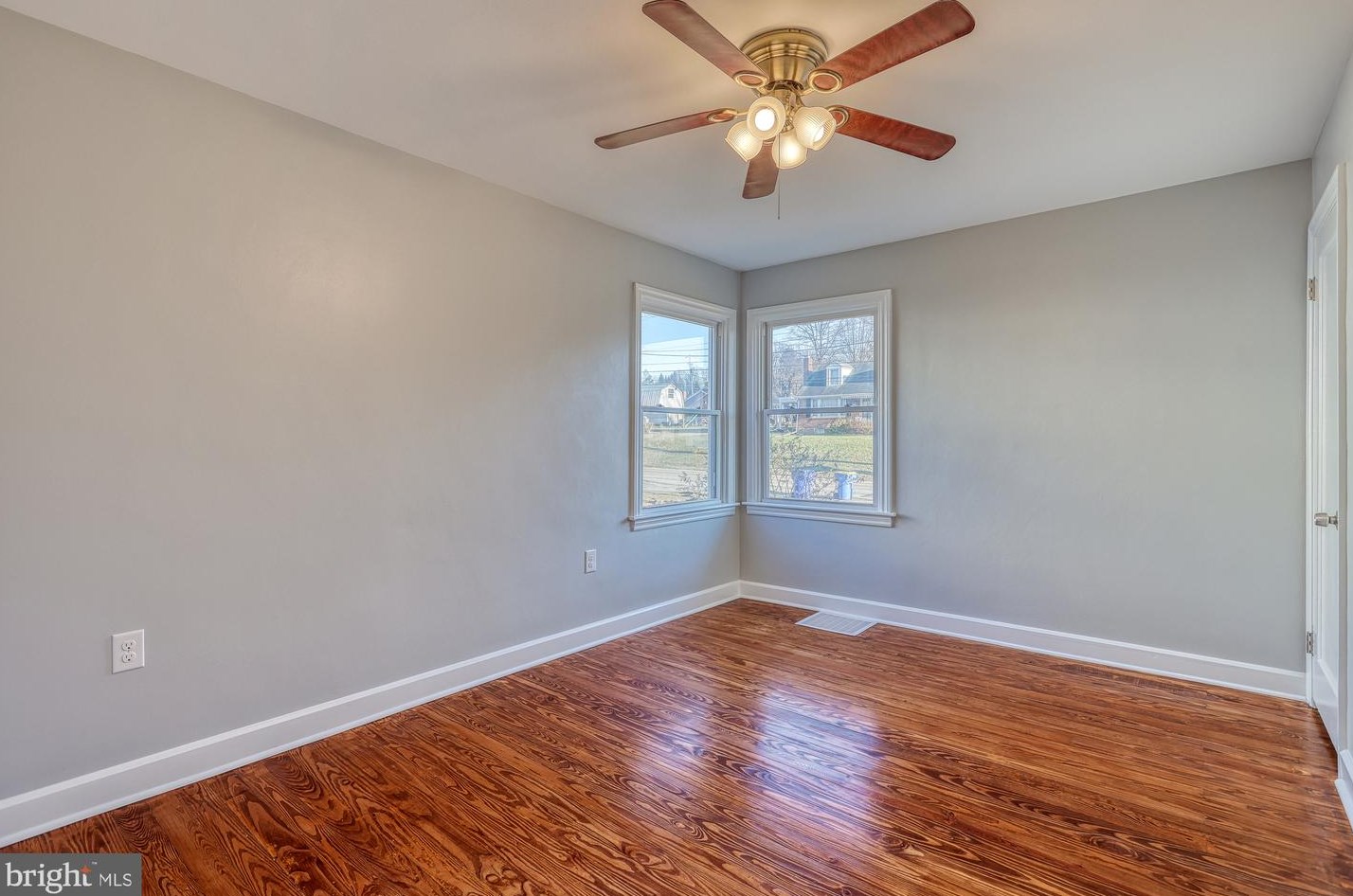 185 Hanover St, Spring Grove PA  17362-1103 exterior