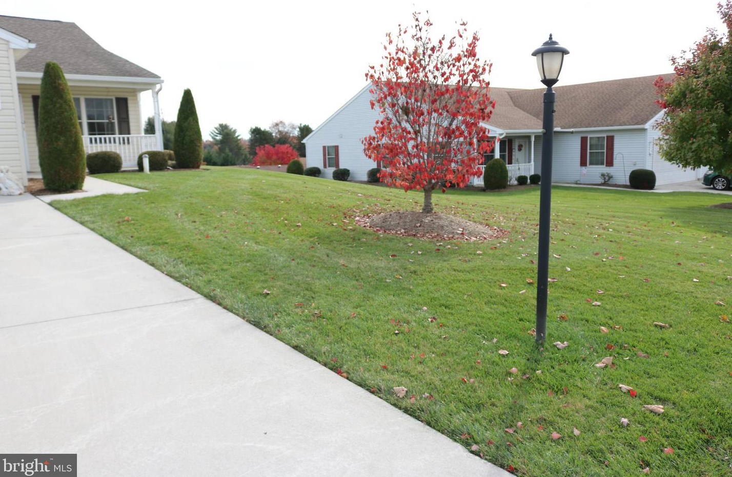 1371 Chami Dr, Spring Grove PA  17362-8581 exterior