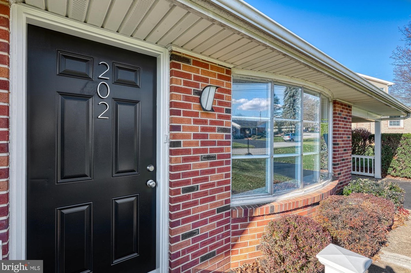 202 Nollyn Dr, Yoe PA  17313-9528 exterior