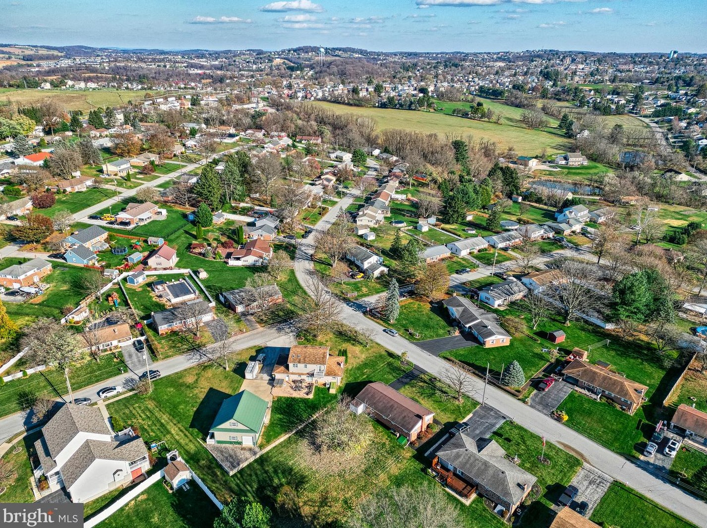 202 Nollyn Dr, Yoe PA  17313-9528 exterior