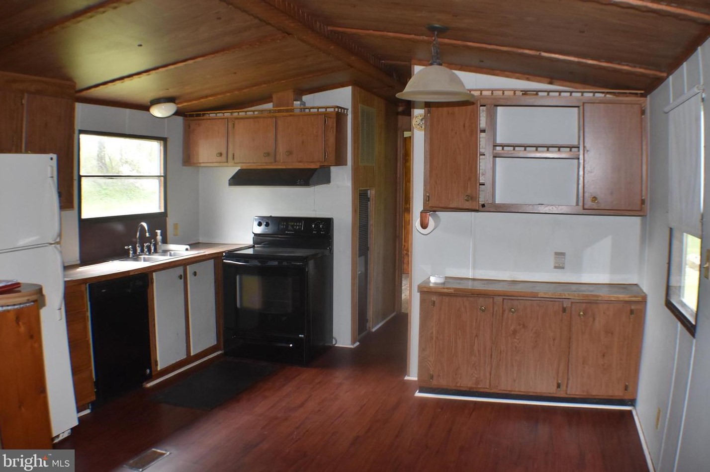 1684 Sinsheim Rd, Spring Grove PA  17362-8301 exterior