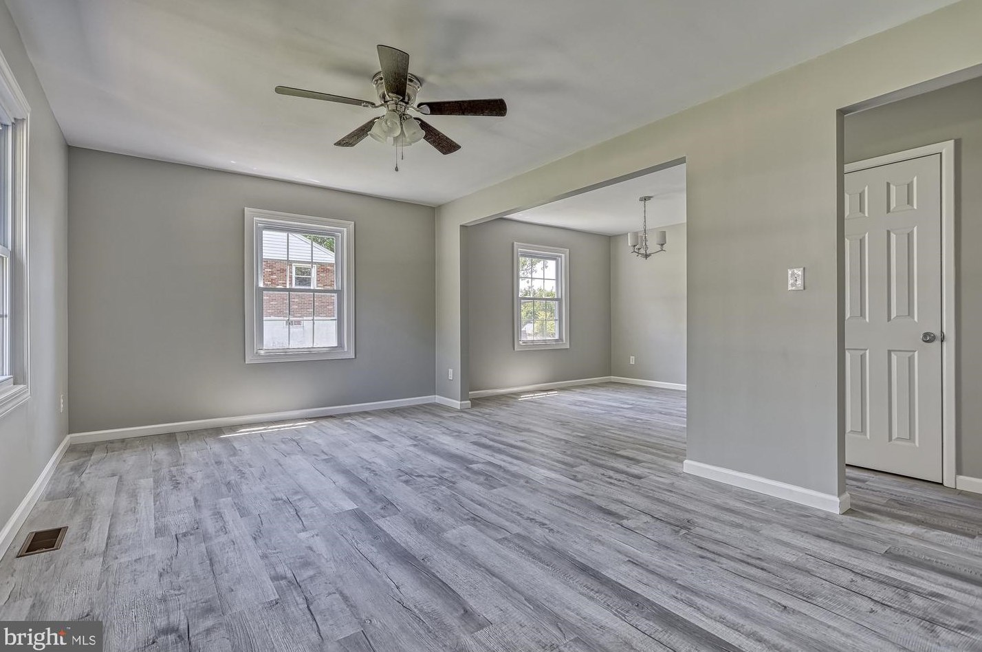 42 W Clearview Dr, Shrewsbury, PA 17361