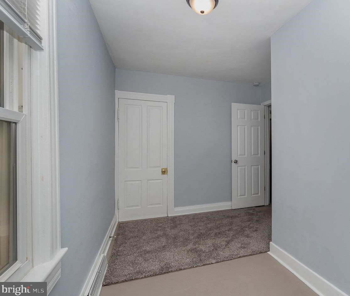 8 East St, Spring Grove PA  17362-1210 exterior