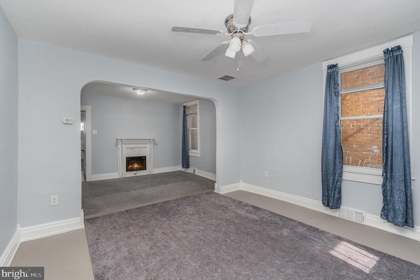 8 East St, Spring Grove PA  17362-1210 exterior