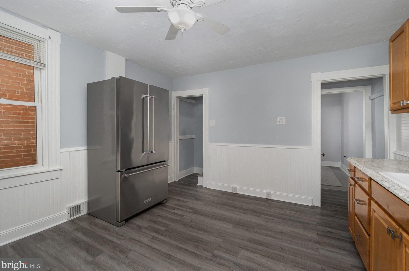 8 East St, Spring Grove PA  17362-1210 exterior