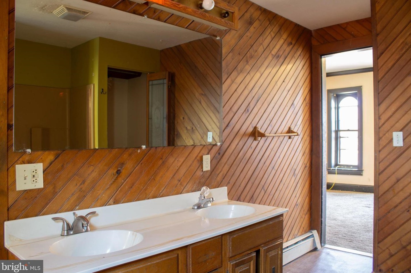 827 Linden Ave, York PA 17404-3206 exterior