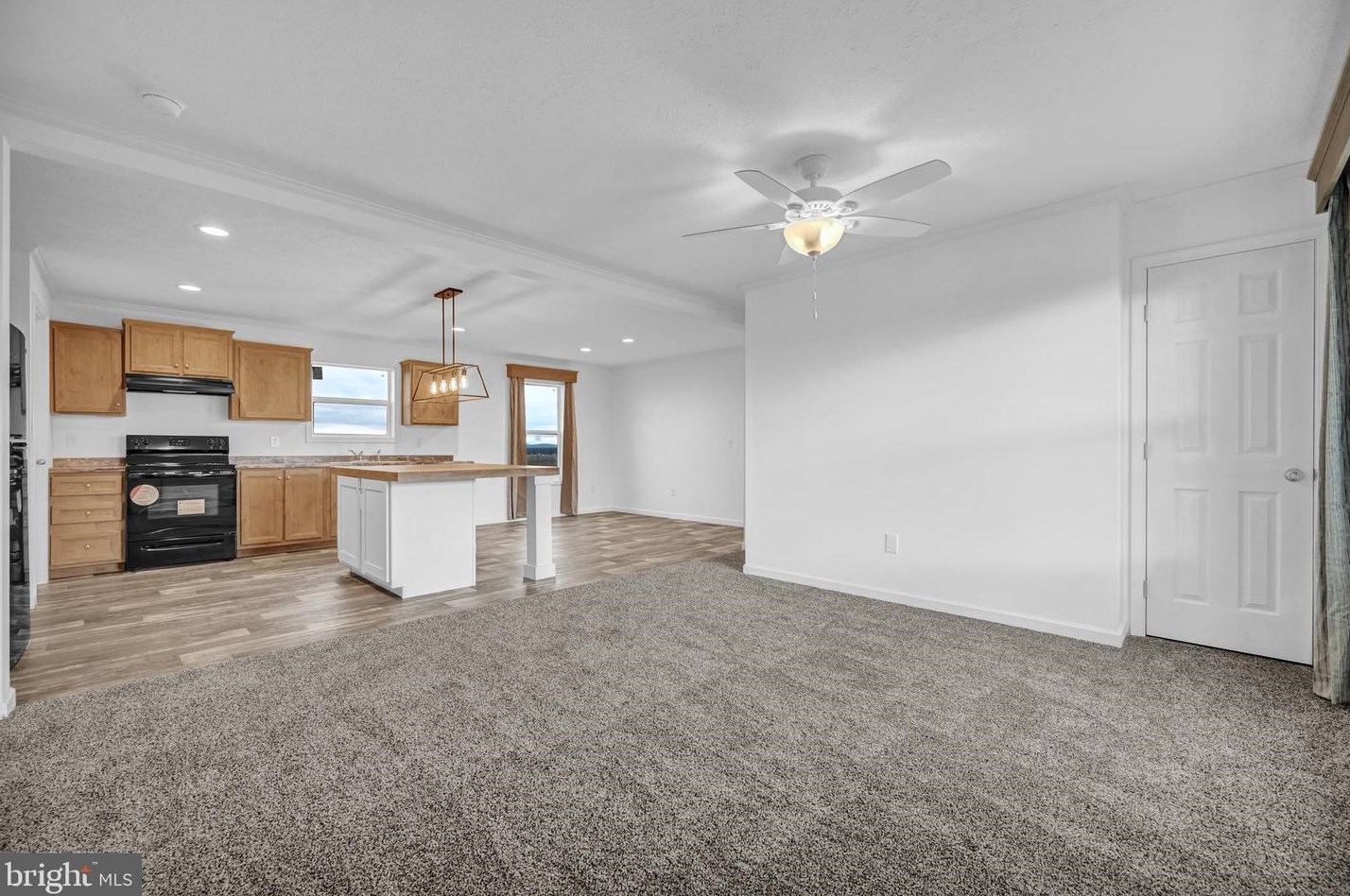 1366 Kbs Rd, Spring Grove PA  17362-8708 exterior