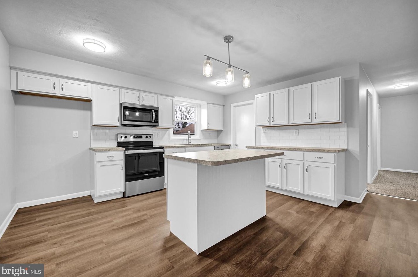 3595 Lewisberry Rd, York PA  17404-8380 exterior