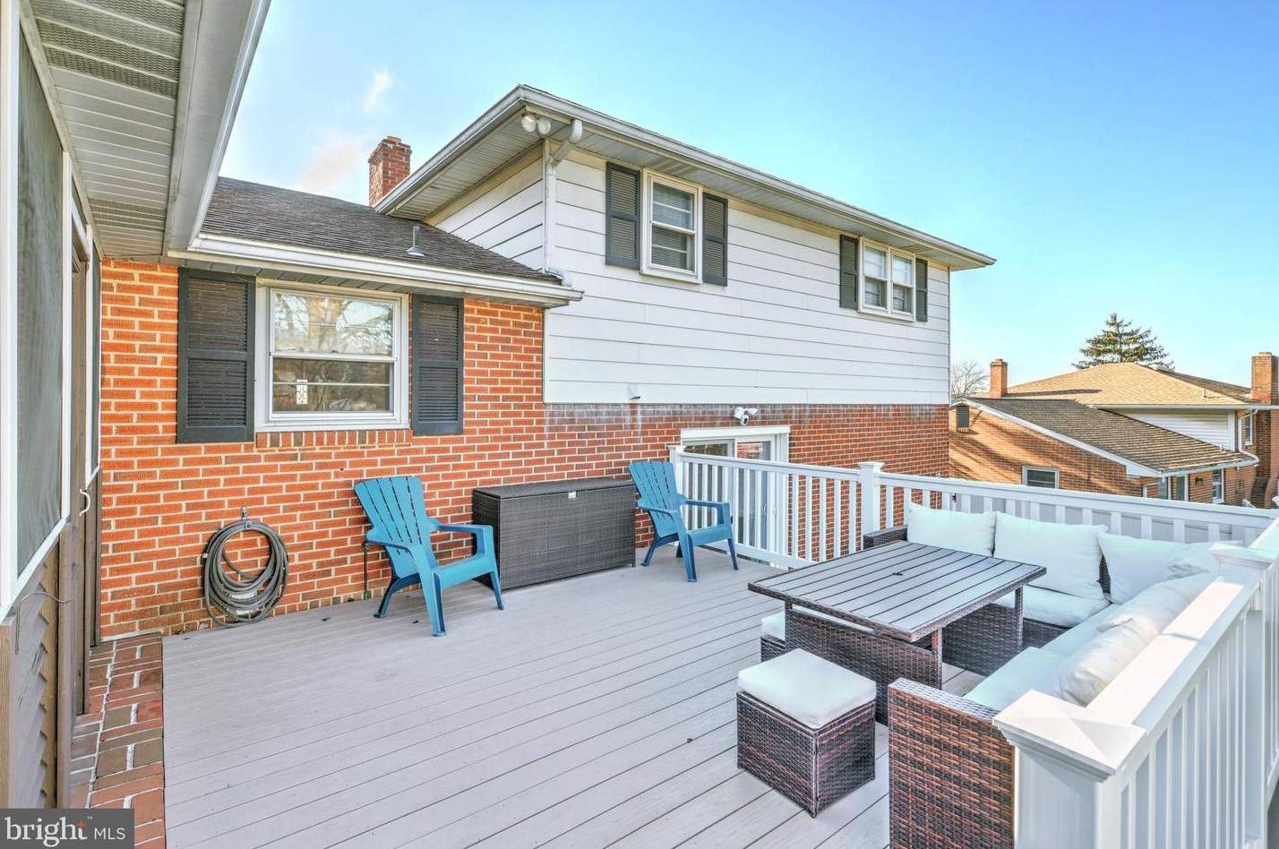 435 Skyview Dr, York PA  17406-3231 exterior