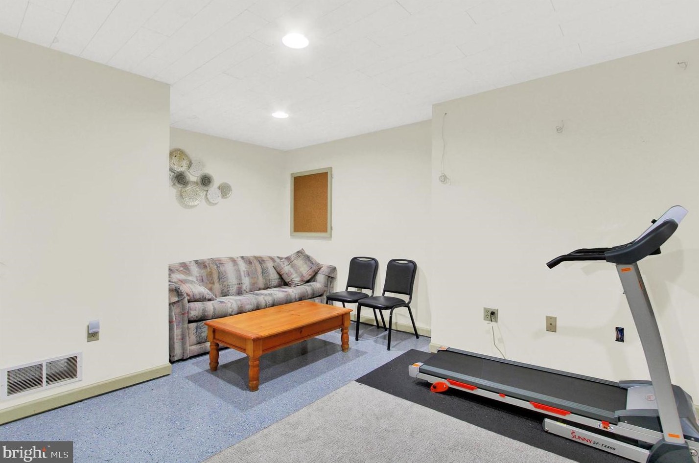 2775 Admire Springs Dr, York PA  17315-4583 exterior