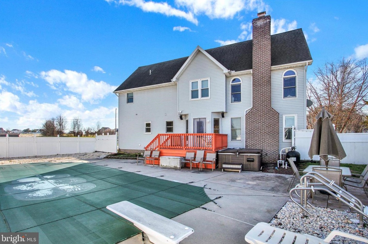 2775 Admire Springs Dr, York PA  17315-4583 exterior