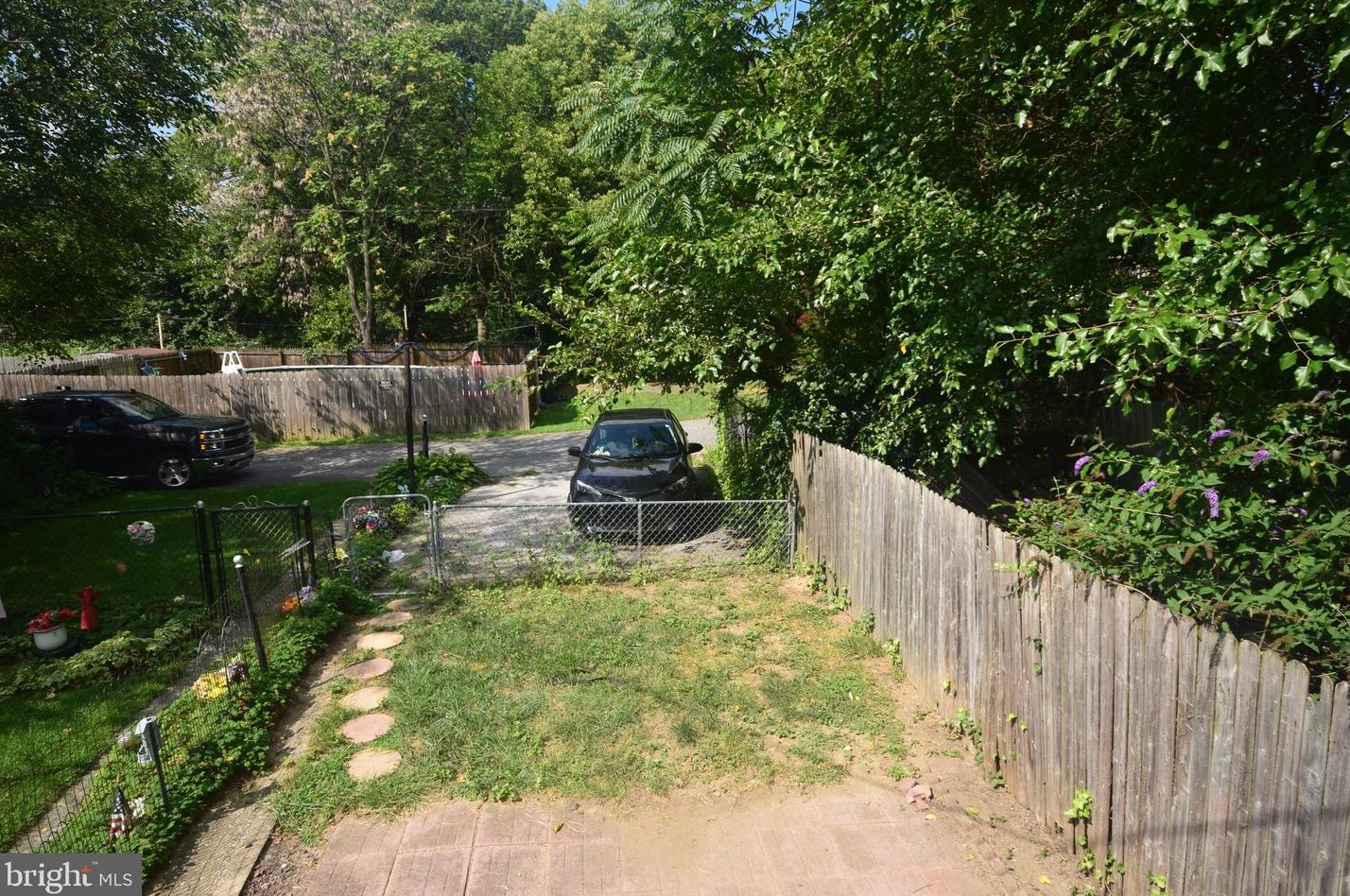 56 Albemarle St, York PA  17403-1802 exterior