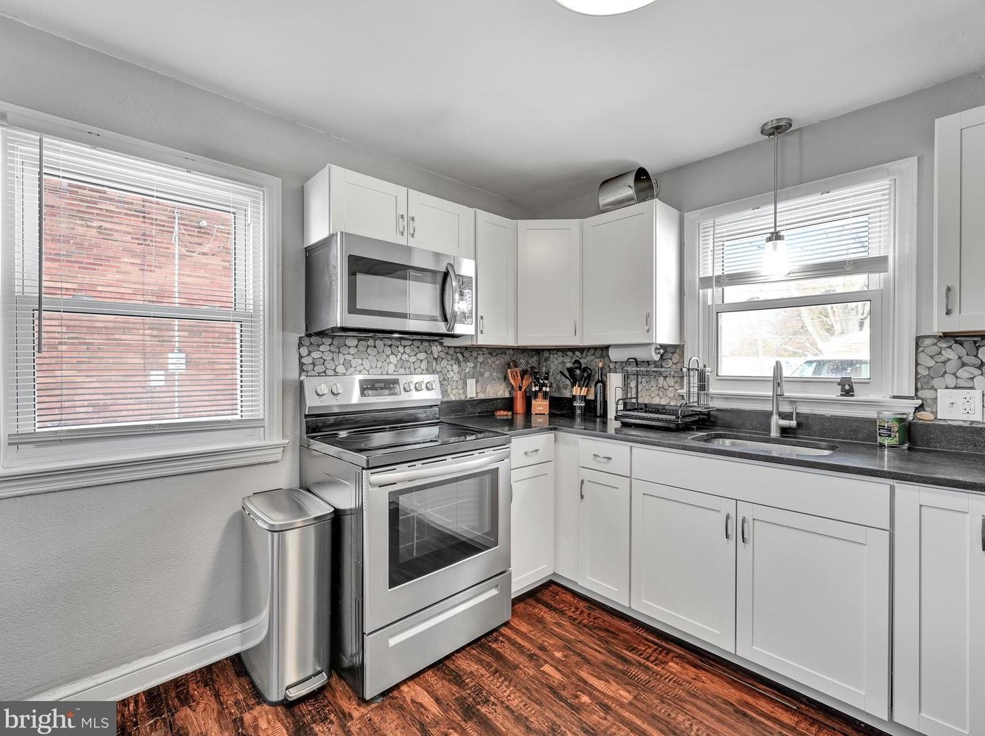 1713 6th Ave, York PA  17403-2642 exterior