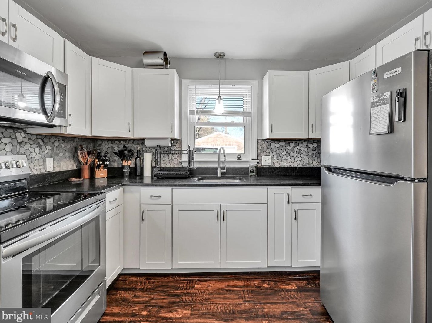 1713 6th Ave, York PA  17403-2642 exterior